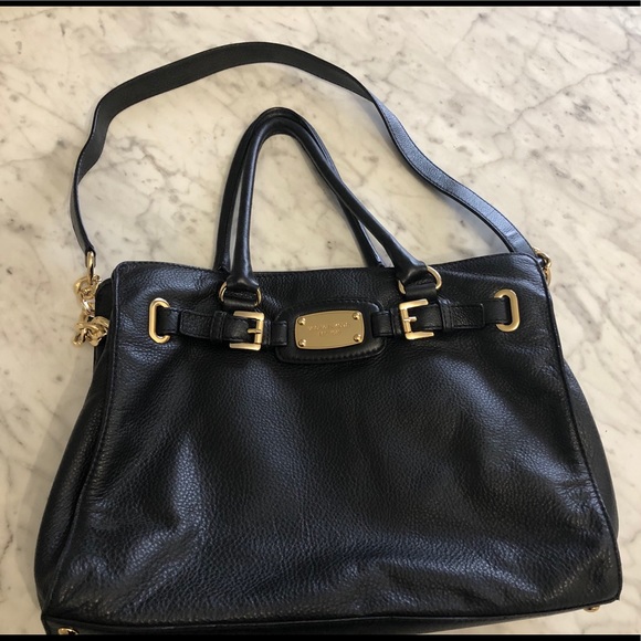 Michael Kors Handbags - Michael Kors Hamilton Purse